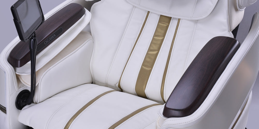 The Difference Between Massage Chairs and Zero Gravity Recliners